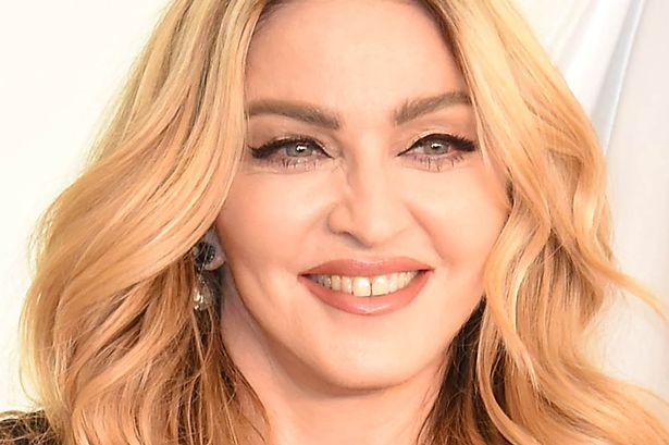 Madonna dévoile quel ingrédient magique elle met dans son bain - Femme et  réalités